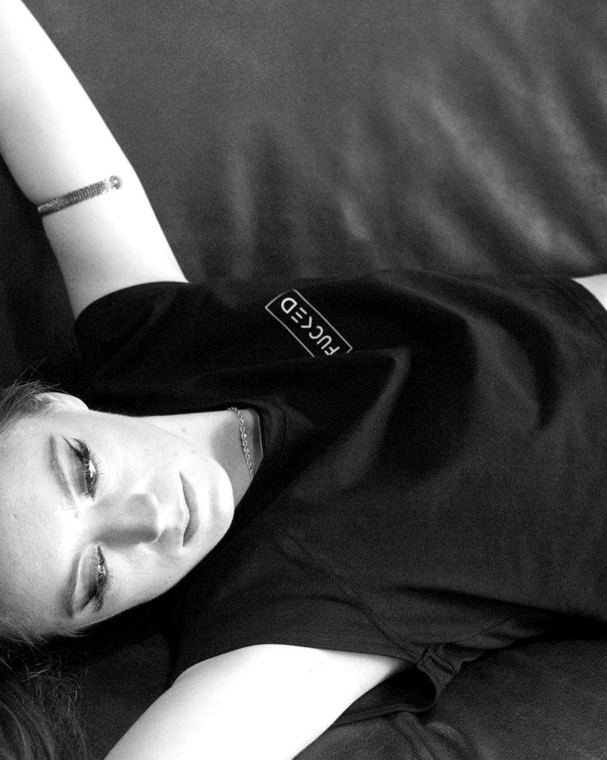 The Off-Duty, lounging